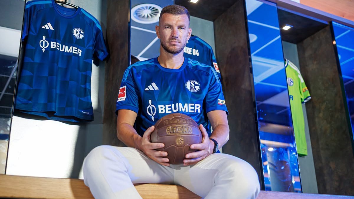 Edin Džeko nakon potpisa ugovora otkrio zašto je ostao u Schalkeu!